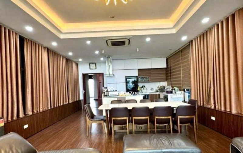 SIÊU HIẾM LUÔN - MẶT PHỐ GIÁ MẶT NGÕ - VIEW SÔNG HỒNG CỰC ĐỈNH - DIỆN TÍCH 180M - MẶT TIỀN 6,5M - GIÁ CHỈ 43 TỶ - HƯỚNG MÁT - PHÁP LÝ CHUẨN SẴN SÀNG