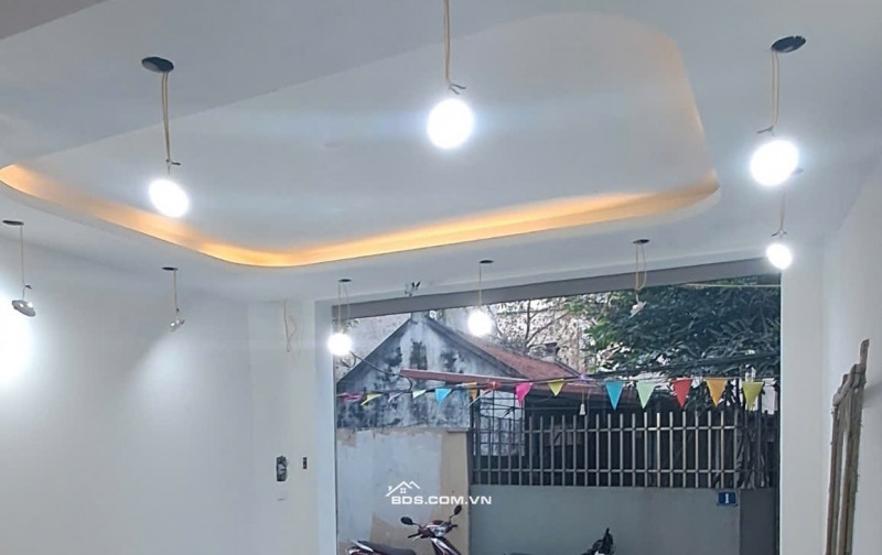 Bán nhà Hoàng Mai 36m2 x 4 tầng, ô tô đỗ sát nhà. LH 0844444453