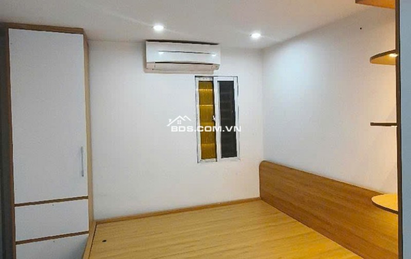 Bán nhà 2 tầng, 26m², ngõ Trương Định, Thịnh Liệt, Hoàng Mai - 1.65 tỷ sổ chung