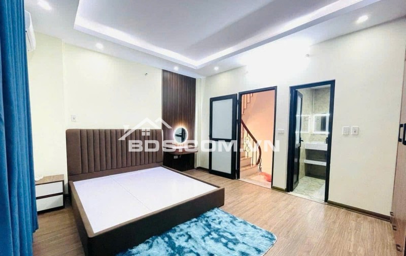 BÁN NHÀ SIÊU ĐẸP- Đ. HOÀNG MAI-30m*5 tầng*mt 5m-chỉ  6 tỷ 2- NGÕ NÔNG- SỔ VUÔNG ĐẸP-Ở LUÔN