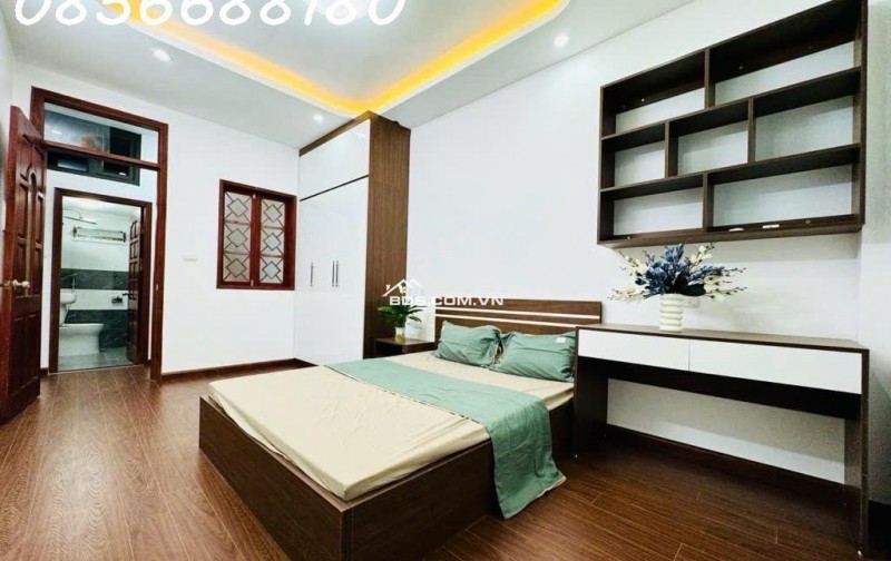 NHÀ ĐẸP KHƯƠNG TRUNG - GẦN Ô TÔ - GẦN HỒ - NỘI THẤT XỊN ĐẸP Y HÌNH Ở NGAY – 35 M2 – 5 TẦNG – 5 TỶ HƠN