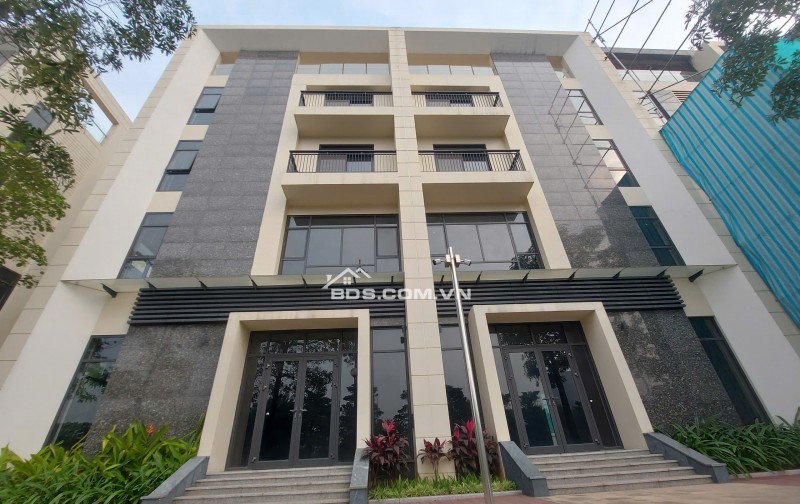 Cho thuê Shophouse StarLake, Ngoại Giao Đoàn, 120m2 x 5 tầng, MT 9m