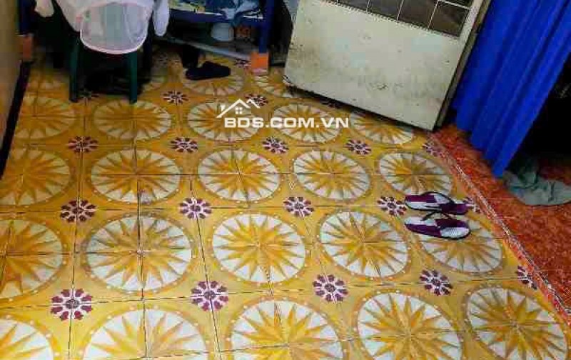 Bán nhà mặt tiền Chợ Huỳnh Văn Chính, 40m2 (4x10) có gác lửng, 3.6 tỷ