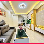 Bán nhà 5 tầng, 36m², Ngọc Thụy, Long Biên, 4.9 tỷ, sổ đỏ