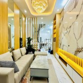 Nhà Đẹp Đón Tết Trương Định, Hai Bà Trưng 36m, 4 tầng, giá 6.98 tỷ
