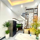 Nhà Đẹp Đón Tết Minh Khai, Hai Bà Trưng 30m, 5 tầng, mt 3.3m, giá 6.8 tỷ.