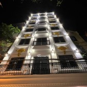 Bán tòa CCMN/CHDV xịn 8 tầng, 250m2, mặt tiền 9m, Mặt phố vỉa hè, thu nhập 300tr/tháng