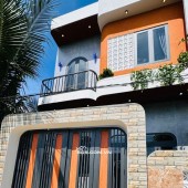 Chủ bán căn nhà 1 trệt 1 lầu đúc Phú Lộc Tây 1 thị trấn Diên Khánh mới 100% .Giấy phép xây dựng ,bản vẽ thiết kế đầy đủ
