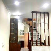 Siêu phẩm nhà mới phố Lạc Trung quận hoàng mai, 32m2 x 5 tầng 9 tỷ