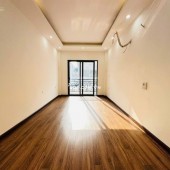 Siêu phẩm mới ra mắt dinh ngay đón Tết - tại Kim Giang 40m2 x 5 tầng x 6,. 8tỷ