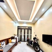 Nhà độc - hiếm 2 thoáng vĩnh viễn chỉ còn có sót lại tại Hào Nam - TT quận Đống Đa - Chỉ có 6.8 tỷ