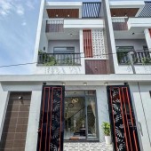 Bán gấp nhà trước tết gần VinCom 550 p.Tân Đông Hiệp Tp.Dĩ An