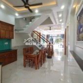 BÁN NHÀ PHỐ 3 TẦNG, 72M2, KDC PHÚ HỒNG THỊNH, DĨ AN - BÌNH DƯƠNG - GIÁ 5.6 TỶ, SỔ HỒNG RIÊNG