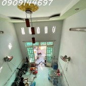 Bán Nhà 3 tầng đường TÂN THỚI HIỆP 29,  phường TTH, Q12, dt 52m2 (4mx13m). Hẻm Ôtô thông. Giá 4,3Tỷ