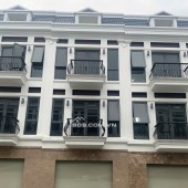 Bán nhanh căn nhà 3 tầng đường Bùi Thị Xuân, ngay chợ Tân Bình, SHR,65m2