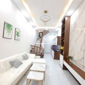 BÁN NHÀ GIẢI PHÓNG- 39M2 -7.6 TỶ - KINH DOANH ONLINE -1 BƯỚC RA PHỐ