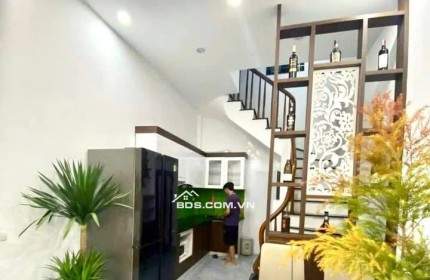 Nhà Đẹp Đón Tết Minh Khai, Hai Bà Trưng 30m, 5 tầng, mt 3.3m, giá 6.8 tỷ.