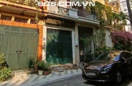 Bán nhà 4 tầng, 46m², 4PN, Vũ Ngọc Phan, Láng Hạ, 10.1 tỷ