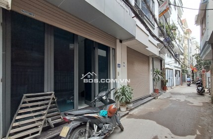 B.án nhà Lạc Long Quân, DT40m2, 5 tầng, 3P. ngủ, ngõ thông, ôtô qua nhà, 30m ôtô tránh đỗ (9.9x tỷ)