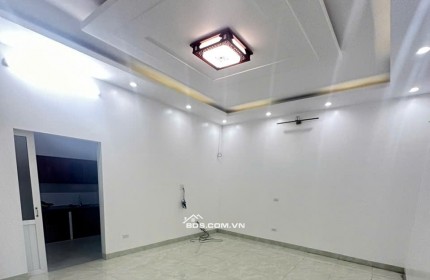 BÁN NHÀ 1.95 TỶ 3 TẦNG 51M2 NGÕ RỘNG THOÁNG ĐƯỜNG GIẢI PHÓNG