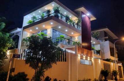 Đẳng cấp VILLA 2 mặt tiền đường số , 1 mặt tiền công viên