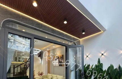 BÌNH THẠNH đón TẾT-NGUYỄN VĂN ĐẬU P7-46m2-3 TẦNG 04 PN-FULL NỘI THẤT - Chỉ 6.45 Tỷ tl.