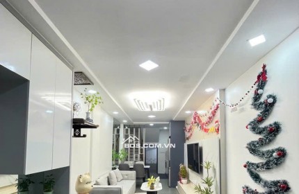 NHÀ ĐẸP MINH KHAI - 35M2 X 4 TẦNG -  CÁCH OTO 3 BƯỚC CHÂN - 7.4 TỶ