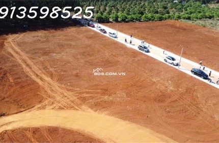 Bán Đất Trung Tâm Huyện, 250m2, sổ sẵn 100m2 thổ cư, 280tr ngân hàng cho vay 1 nửa