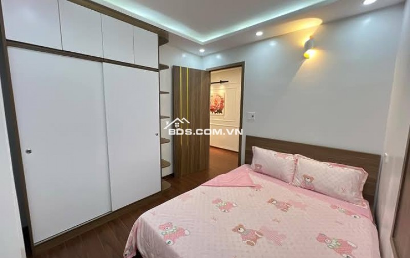 Nhà Đẹp Đón Tết, Gần Đường Ô TÔ, Phố Giải Phóng, Thanh Xuân 120m, giá 3.75 tỷ