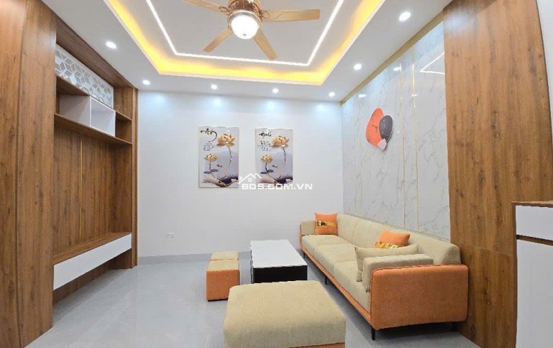 NHÀ_ĐẸP GIÁ TỐT TẠI GIẢI PHÓNG HOÀNG MAI FULL NỘI THẤT 40M2 4 TẦNG NHỈNH 7 TỶ