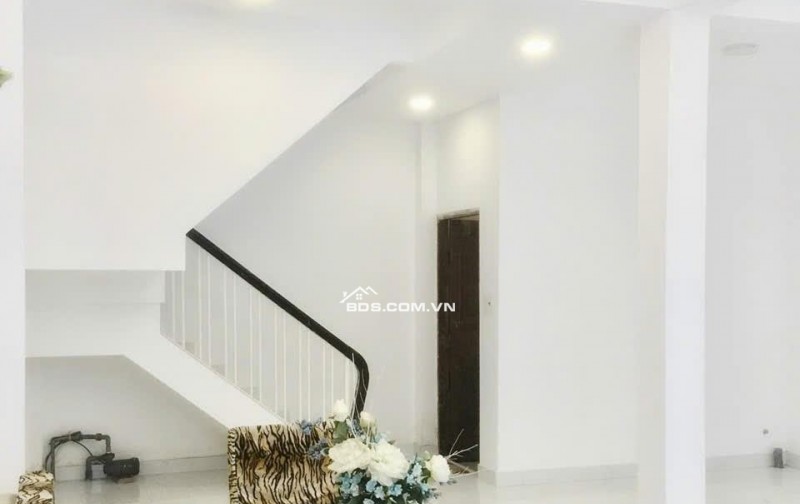 Bán Nhà Hẻm Tiền Nguyễn Trãi, P7, Q5, 5.9m x 8.4m - Chỉ 14 Tỷ