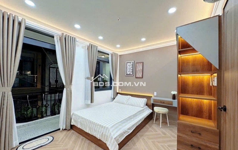 6.15 tỷ- bán nhà hẻm xe hơi Hoàng Hoa Thám PN- căn góc 4mx10m- sát MT- 3PN full nội thất