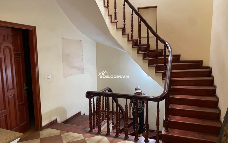 Bán nhà mặt phố Nguyễn Chí Thanh quận Đống Đa, 110m lô góc, kinh doanh đỉnh mặt tiền Khủng chỉ nhỉnh 27,5 tỷ