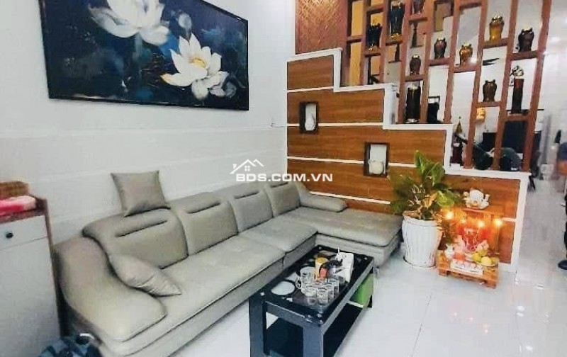 CẦN TIỀN CHỮA BỆNH , BÁN GẤP NHÀ NGAY KHU VỰC KINH DOANH, SHR