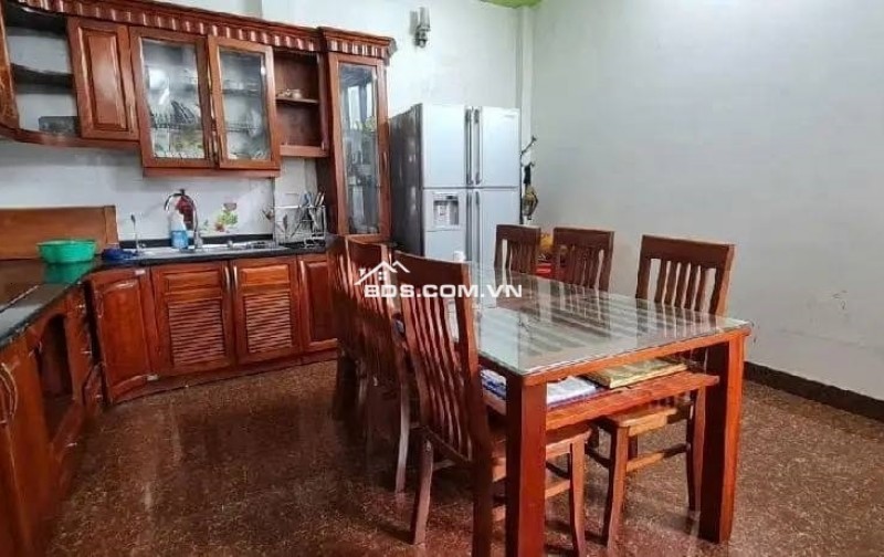 BÁN NHÀ PHỐ CỔ NGỌC LÂM 41M2 * 4 TẦNG * 7.26 TỶ , Ô TÔ DỪNG ĐỖ NGÀY ĐÊM TRƯỚC NHÀ