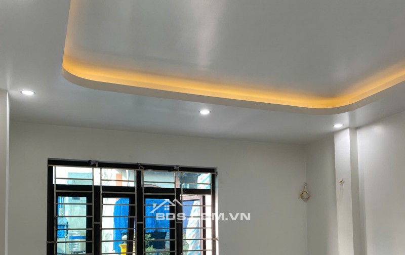 BÁN NHÀ MỚI 2.95 TỶ 3 TẦNG 72M2 CÓ SÂN Ô TÔ NGÕ TRẦN HUY LIỆU