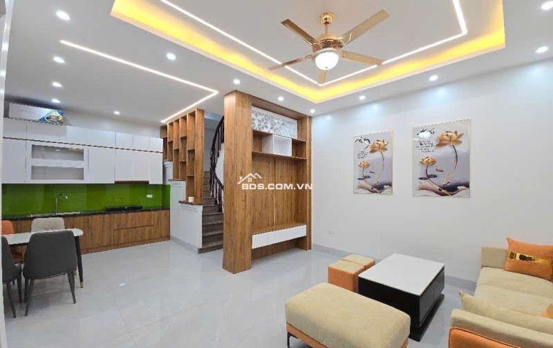 NHÀ_ĐẸP GIÁ TỐT TẠI GIẢI PHÓNG HOÀNG MAI FULL NỘI THẤT 40M2 4 TẦNG NHỈNH 7 TỶ