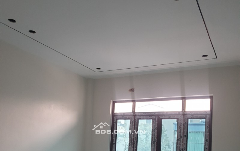 BÁN NHÀ ĐẸP 1.9 TỶ 3 TẦNG 45M2 ( TÂY BẮC ) KHU HỒ ĐẦM BÉT