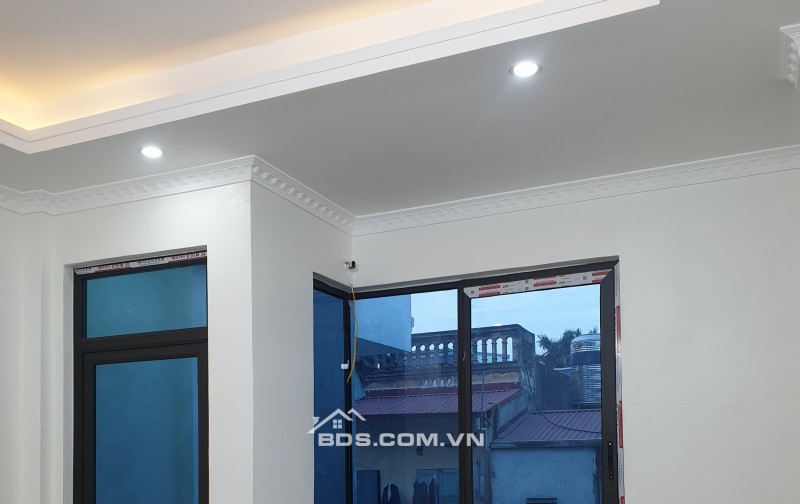 BÁN NHÀ 3 TẦNG 55M2 CÓ PHÒNG NGỦ TẦNG 1 NGÕ ĐIỆN BIÊN 1.8 TỶ