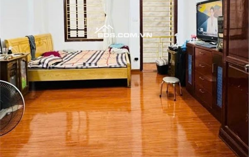 BÁN NHÀ HOÀNG HOA THÁM - CĂN DUY NHẤT 42M², 4 TẦNG, MT 4M, GIÁ BÁN CHỈ 7.8 TỶ!