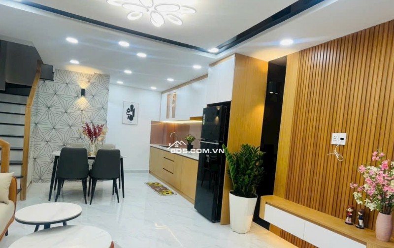 NHÀ KHU VIP PHAN XÍCH LONG - GẦN MẶT TIỀN - SỔ NỞ HẬU TÀI LỘC CỰC ĐẸP - 3PN BAN CÔNG RỘNG FULL NỘI THẤT VÀO Ở NGAY - P7 PHÚ NHUẬN