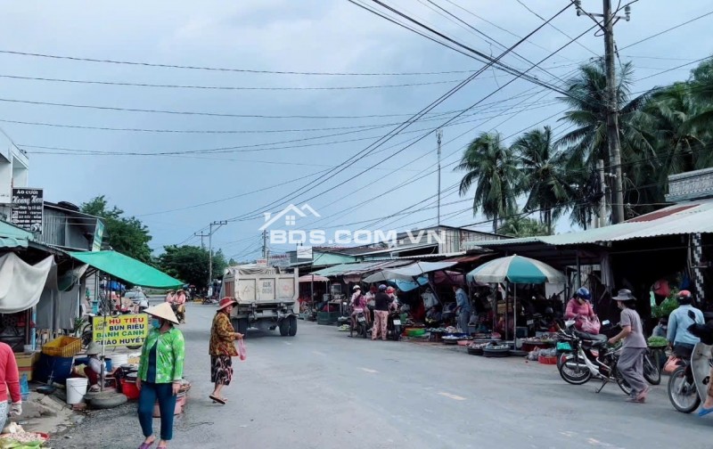 CẦN TIỀN NHẬP HÀNG TẾT BÁN NHANH 230M2 ĐẤT THỔ CƯ NẰM NGAY TRUNG TÂM SÁT CHỢ, TRƯỜNG HỌC DÂN ĐÔNG. GIÁ 190TR