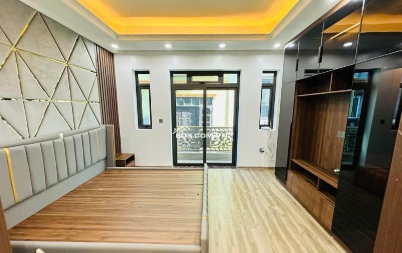 Bán Nhà Quan Nhân, 50m2, Ngõ Thông, Gần Hồ, Công Viên, Giá Chỉ 7.1 Tỷ