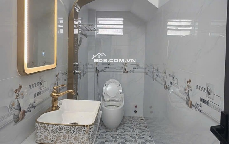 Bán gấp căn nhà vườn 300m2 đẳng cấp Hoàng Gia dát vàng 24k cao cấp nhất khu vực. Alo 0901867966 Zalo 0909963682