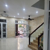 Bán nhà phố Gia Thụy - Long Biên, nhà đẹp, giá tốt!
