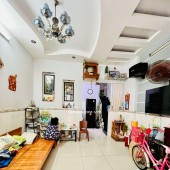 Nhà đẹp 3 tầng Ni Sư Huỳnh Liên Tân Bình, ngang 4,2m sát xe hơi chỉ 4.2 tỷ TL