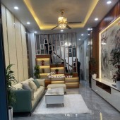 Nhỉnh 9 Tỷ - Trung Tâm Quận Đống Đa - Oto Gần - 2 Thoáng - Full Nội Thất - 48m*5 Tầng.