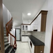 BÁN NHÀ PHỐ CỔ NGỌC LÂM , KINH DOANH SẦM UẤT 36M2 * 6 TẦNG * 9.15TỶ , CÓ THANG MÁY