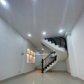 NHÀ HXH KINH DOANH ĐƯỢC GẦN MT CÁCH ĐH HUTECH CHỈ 4P ĐI XE