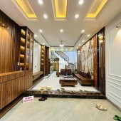Bán Nhà Quan Nhân, 50m2, Ngõ Thông, Gần Hồ, Công Viên, Giá Chỉ 7.1 Tỷ